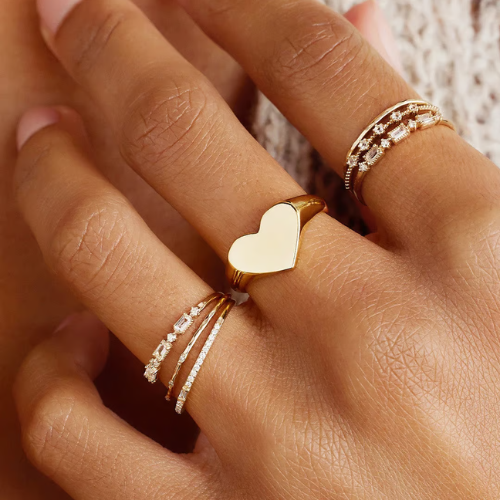 gorjana Louise Heart Signet Ring gold